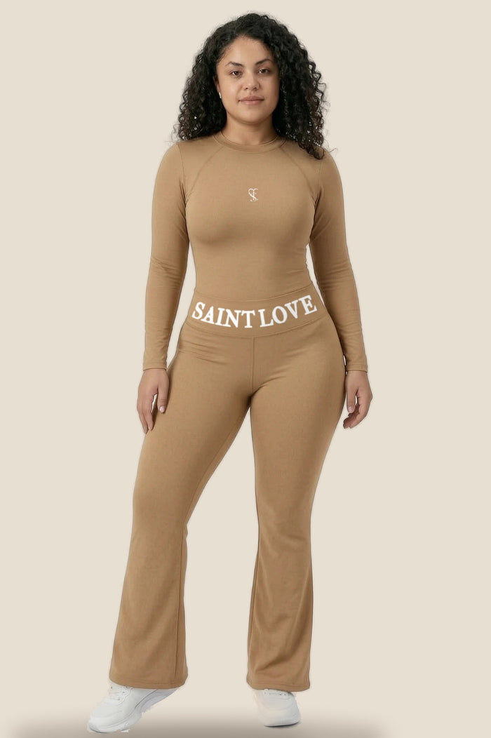 Saint Love Atleet Set SLA-205 (longsleeve + flarebroek) in beige, voorkant